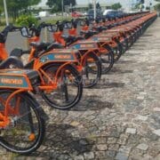 Trente-cinq vélos électriques en libre-service dans Pointe-à-Pitre