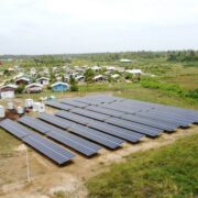 Zonne-energiecentrale Coronie in bedrijf