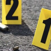 Reportan doble asesinato a plena luz del día cerca de residencial en Ceiba