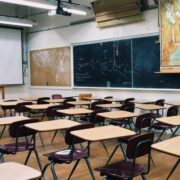 Sobre 200 escuelas en la isla no están aptas para el nuevo año escolar