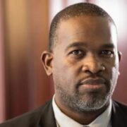 Ajamu Baly wordt gouverneur van Sint-Maarten