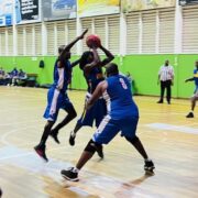 Nonchalant Yellow Birds doorstaat comeback De Arend II