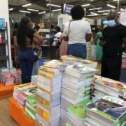 La SMHLM offre des fournitures scolaires à certains locataires