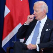 Le pr?sident Biden ?voque la crise en Ha?ti