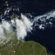 Une onde tropicale traverse les petites antilles, la Martinique peu concernée