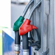 Gobierno designa a la Guardia Nacional para que distribuya diésel en las gasolineras