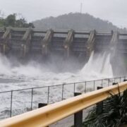 Comunidad de Loíza permanece inundada debido a apertura de compuertas de Carraízo