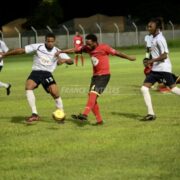 La qualification attendra pour les demi-finales retours de la Coupe Vyv