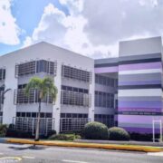 Universidad Central de Bayamón decreta receso académico y administrativo ante el paso de la tormenta Fiona