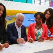 Air Caraïbes signe avec les Miss
