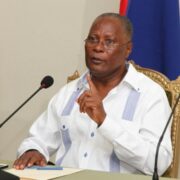 L’ex-pr?sident Jocelerme Privert appelle ? un pour emp?cher le pays de sombrer dans le chaos