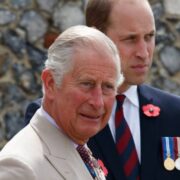 Los príncipes Carlos y Guillermo se dirigen a la residencia de la reina Isabel II en medio de preocupaciones por su salud