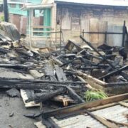 WATCH: Fire Destroys Abandoned Building In Castries – St. Lucia Times News