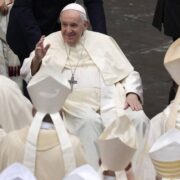 El papa Francisco aboga por la “tolerancia cero” a los abusos sexuales de sacerdotes