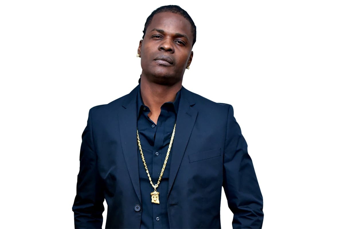 Singer J Woos The Ladies With ‘Into You’ - TEMPO Networks